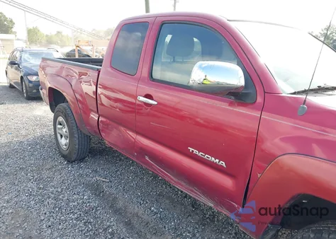 2005 Toyota Tacoma Base V6 z USA, uszkodzony, nr VIN 5TEUU42N45Z114953
